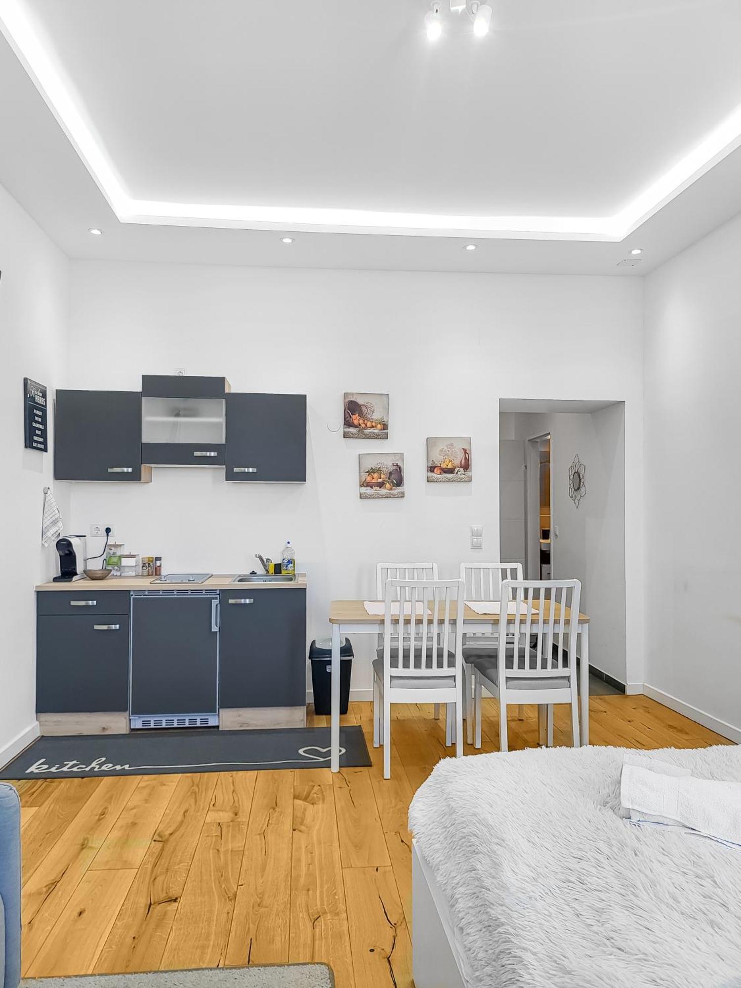 N-West Apartment Вена Номер фото